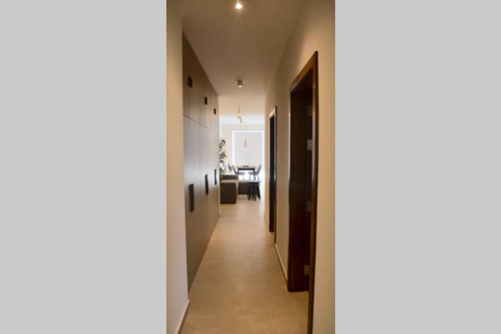Sliema, Stylish 2 Bedroom With Parking * سليمة